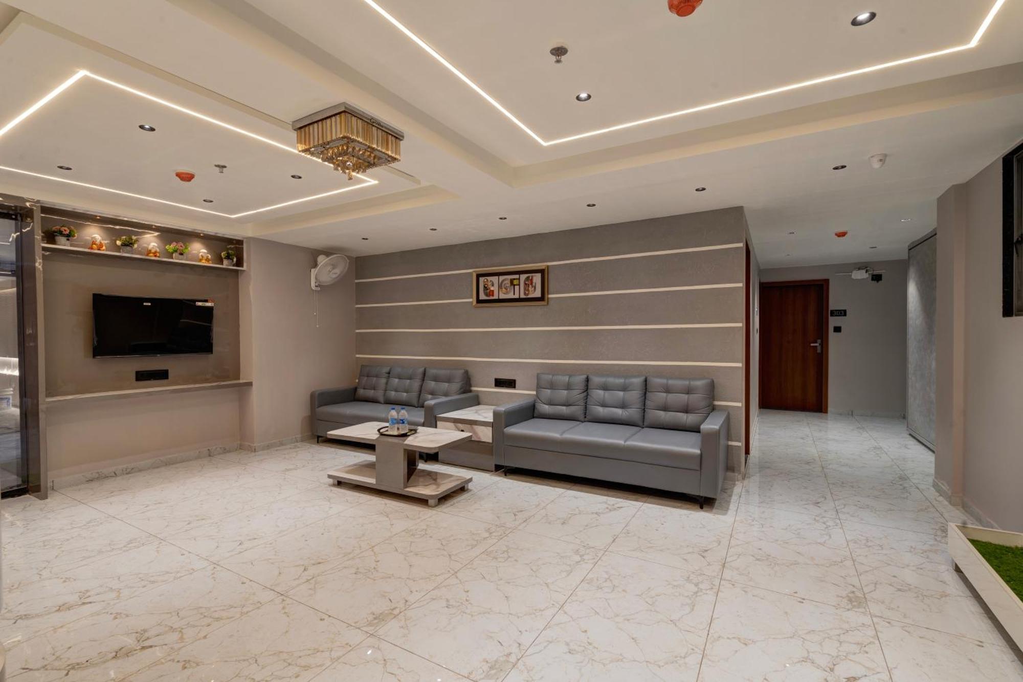 Hotel Shrimad Villa Gandhinagar Esterno foto