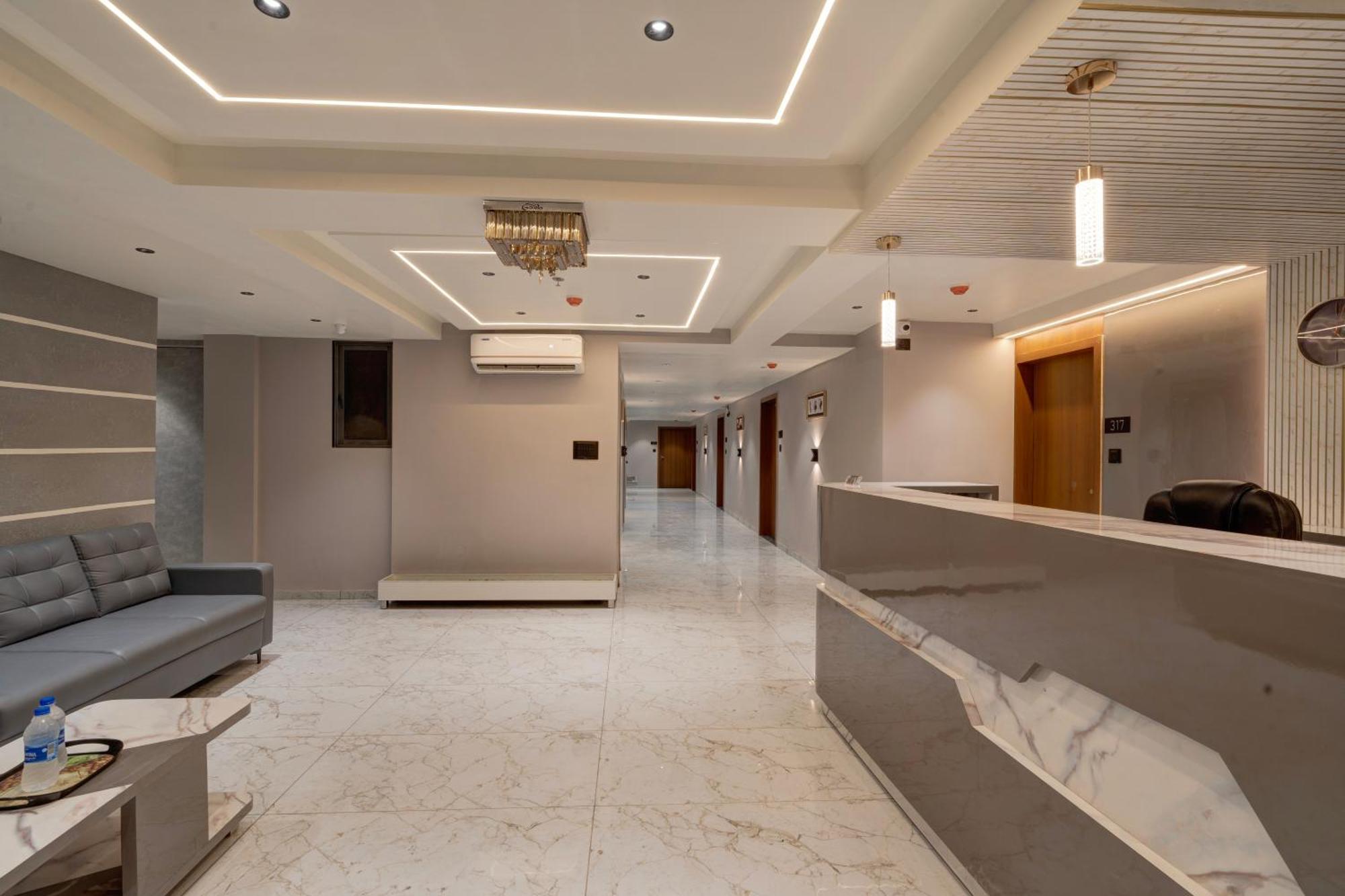 Hotel Shrimad Villa Gandhinagar Esterno foto