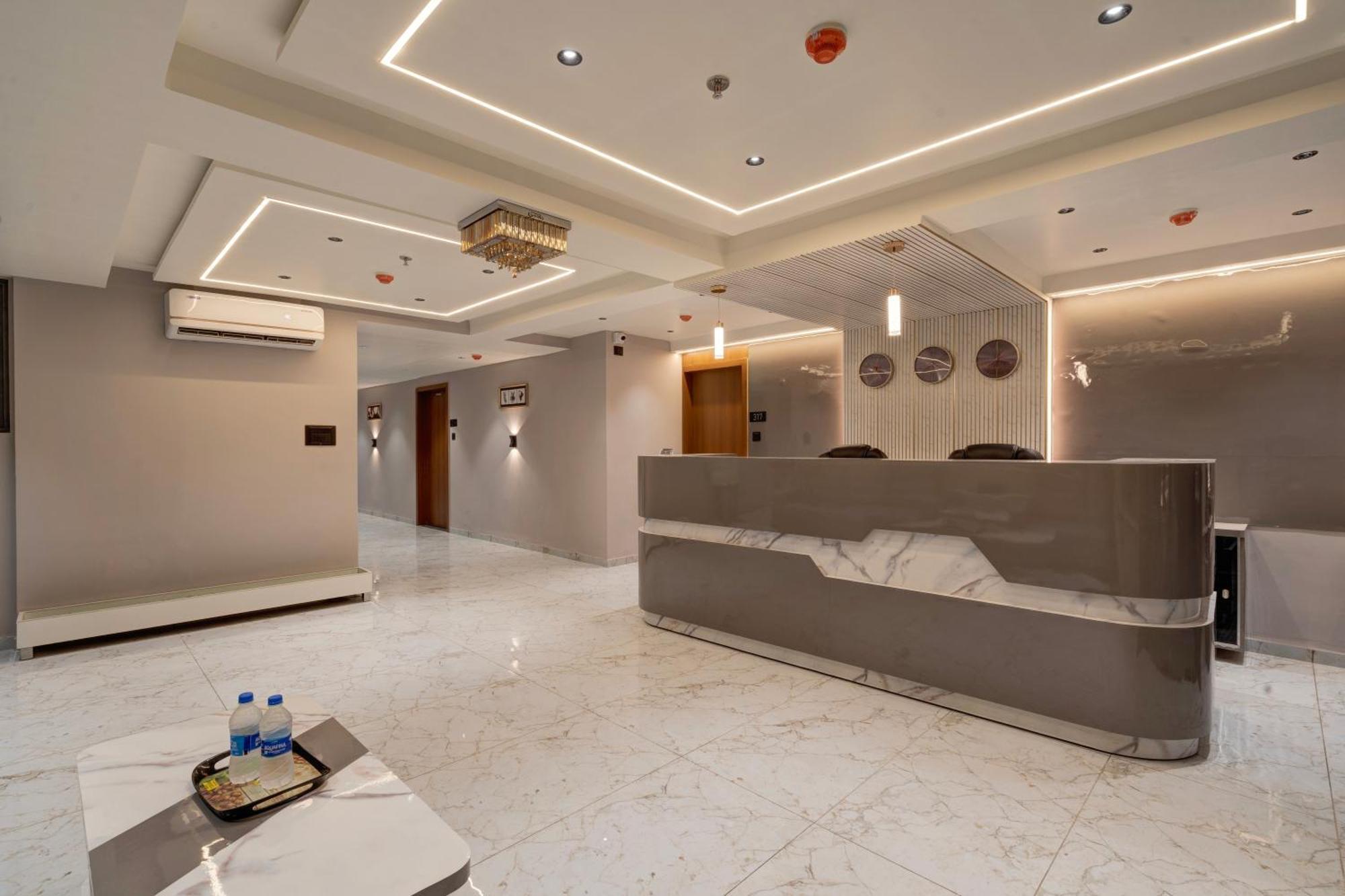 Hotel Shrimad Villa Gandhinagar Esterno foto