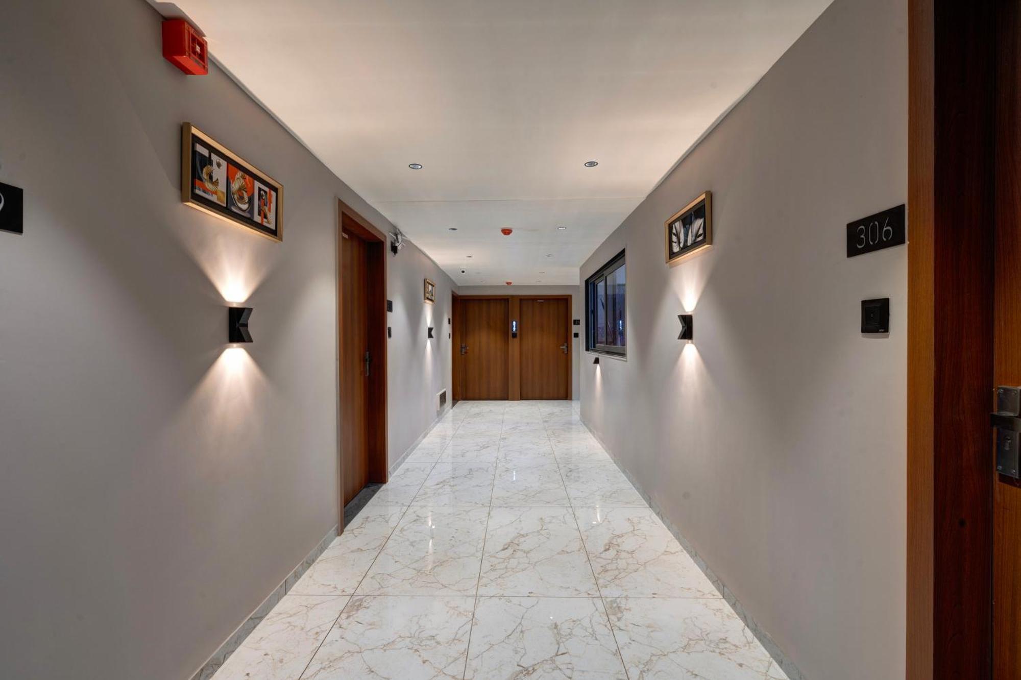 Hotel Shrimad Villa Gandhinagar Esterno foto