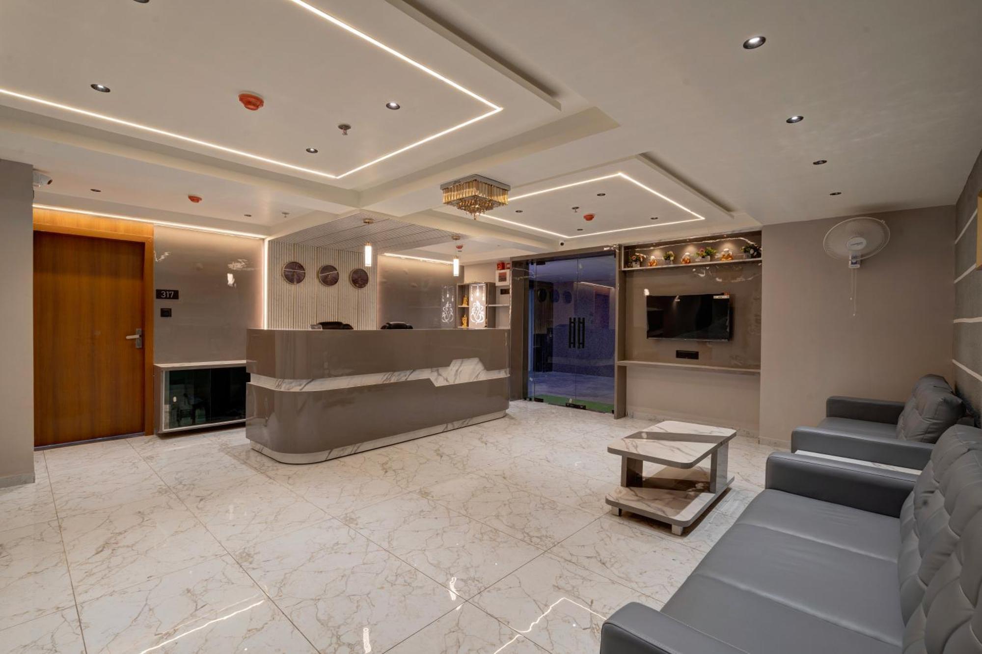 Hotel Shrimad Villa Gandhinagar Esterno foto